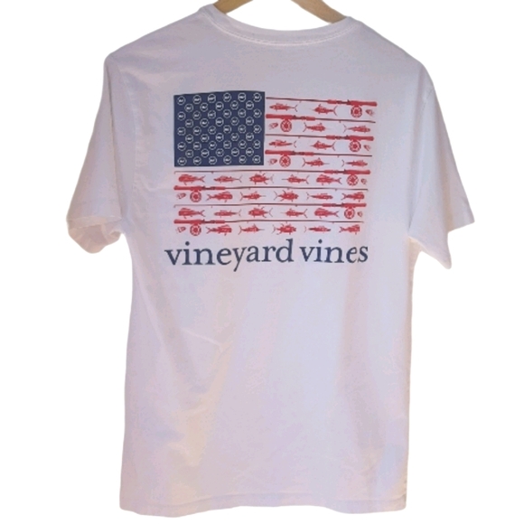 Vineyard Vines- T Shirt - Picture 2 of 8